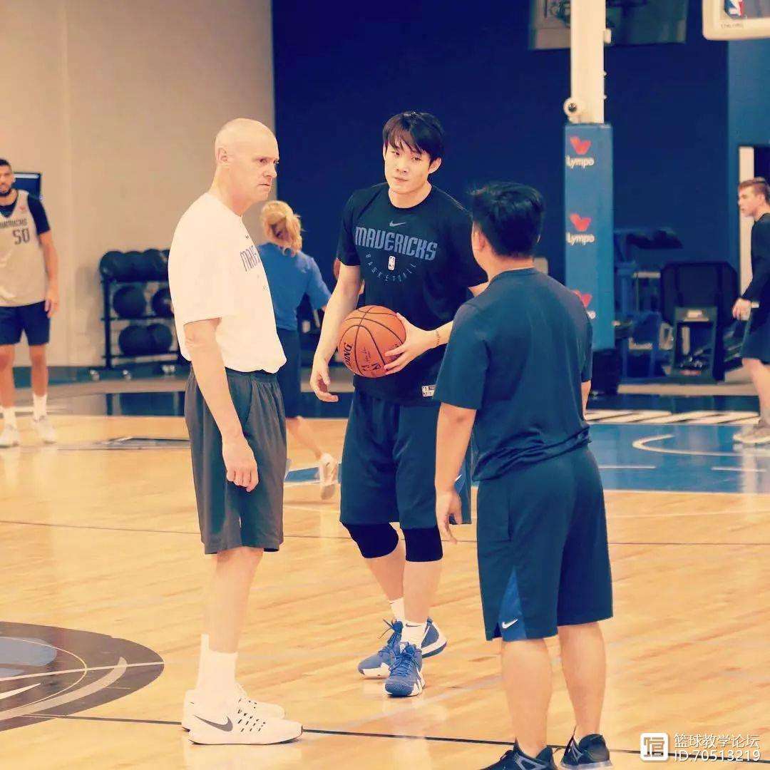 乐鱼重磅!布莱顿豪取连胜备战全明星赛风云突变北京首钢集结日造点机会,达拉斯独行侠围绕全明星赛更衣室发声的简单介绍