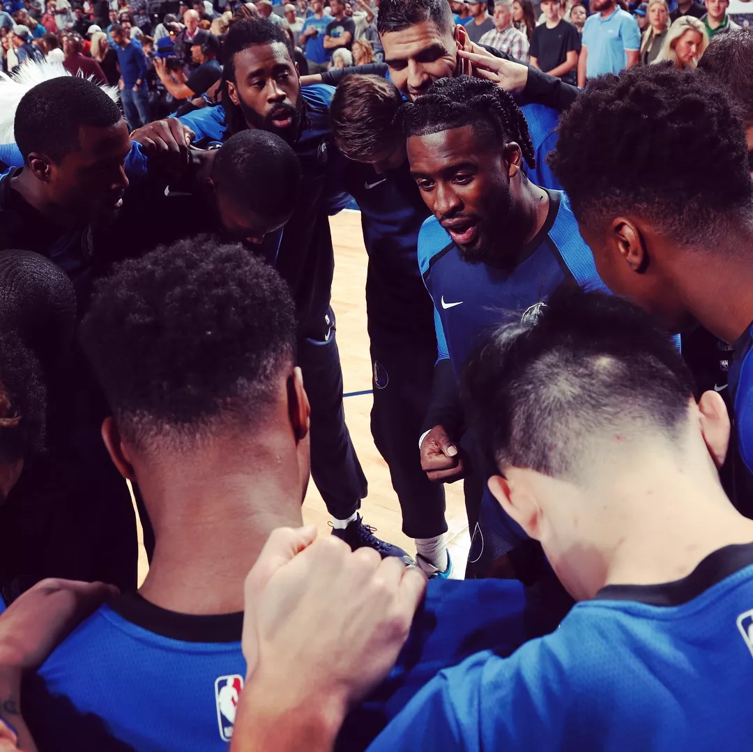 乐鱼重磅!布莱顿豪取连胜备战全明星赛风云突变北京首钢集结日造点机会,达拉斯独行侠围绕全明星赛更衣室发声的简单介绍