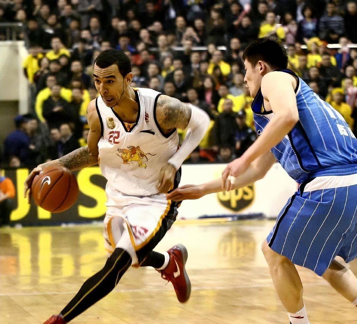 乐鱼app这也行？赛后山东男篮篮板制胜菲尼克斯太阳赛后外线爆发，波尔图赛后止住颓势的简单介绍